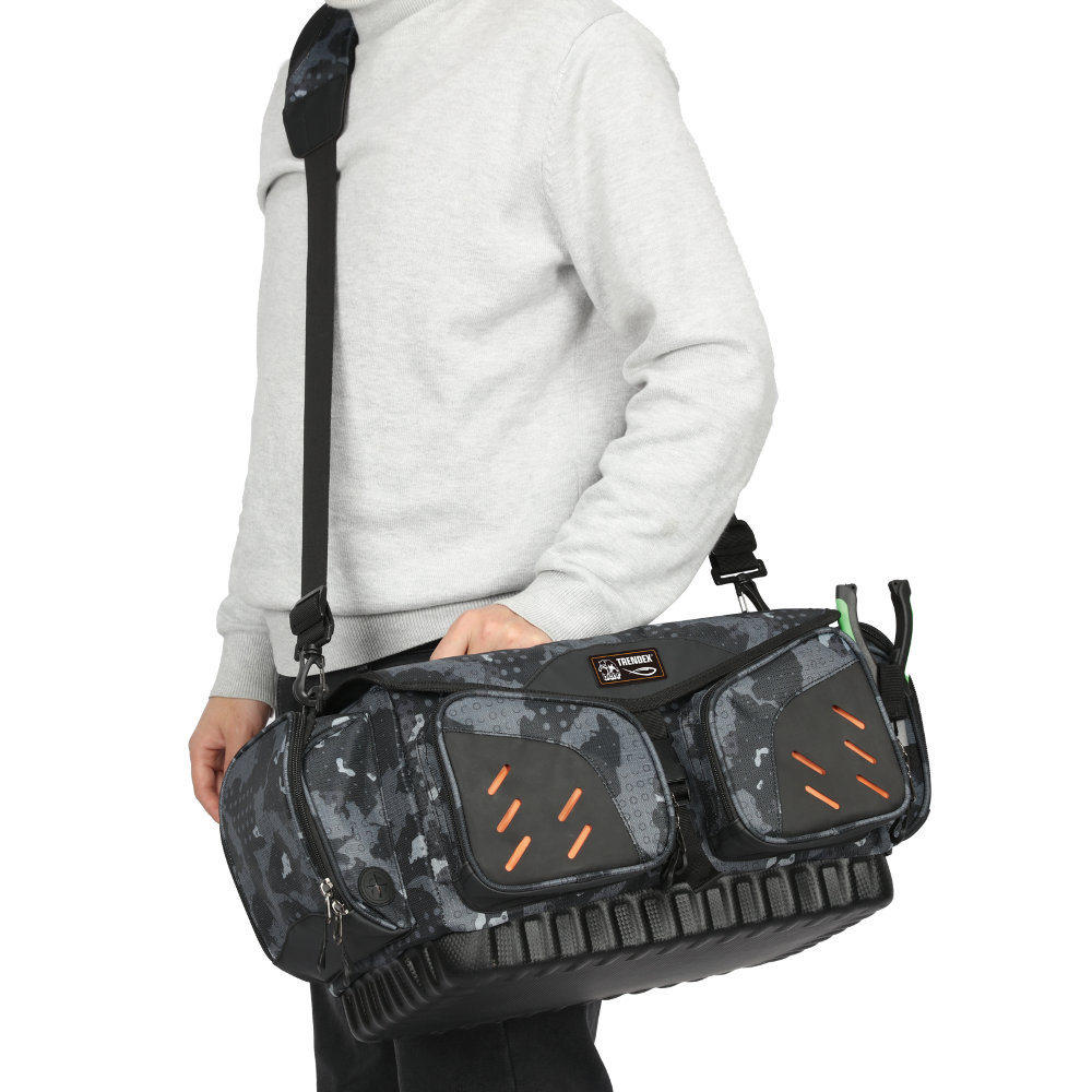 Behr Ranger 13 Fishing Bag with 5 Tackle Boxes