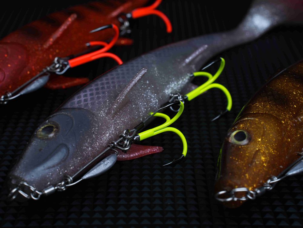 BKK SPEAR-21 UVC Treble Hooks Glow - Size 10
